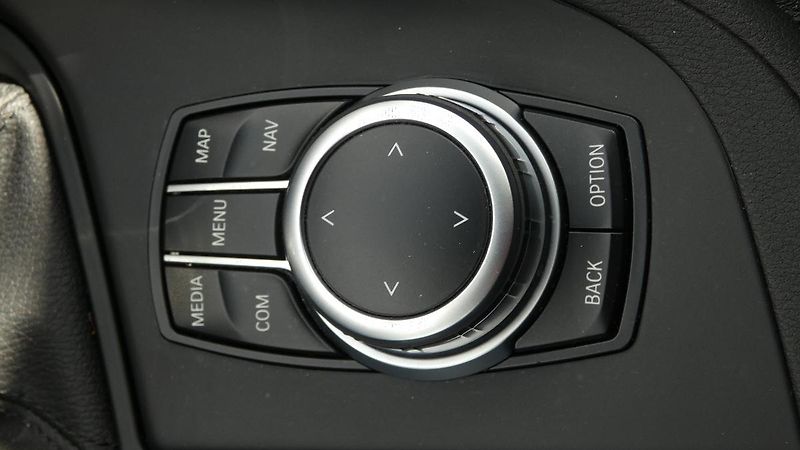 BMW X1 s Drive18d - fotka 18 z 24