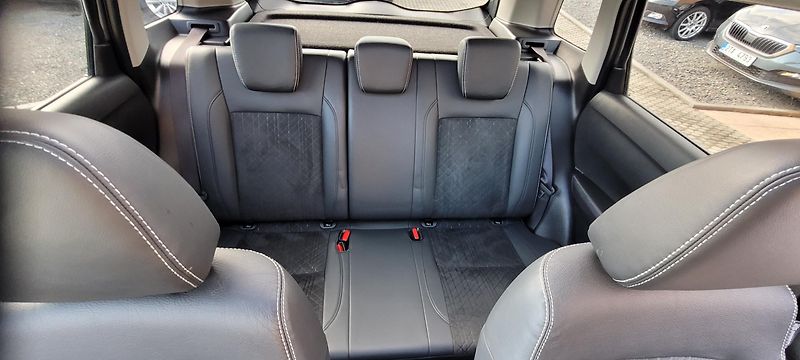 Suzuki Vitara (2018) 1,4 103kW DSG 4×4 BoosterJet - fotka 16 z 55