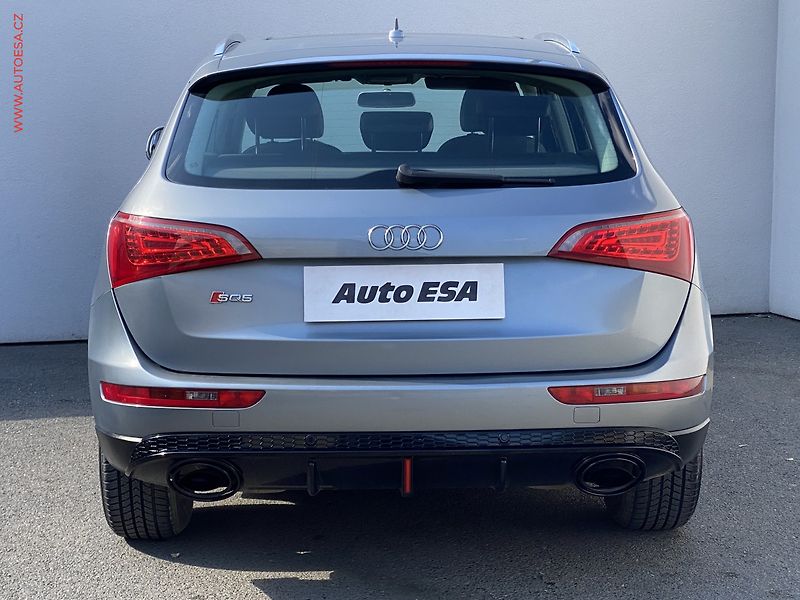 Audi Q5 (2009) 2.0 TFSi quattro, AT, bixen - fotka 5 z 18