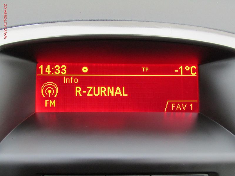 Opel Astra (2010) 1.4T, Cosmo, bixen - fotka 13 z 16