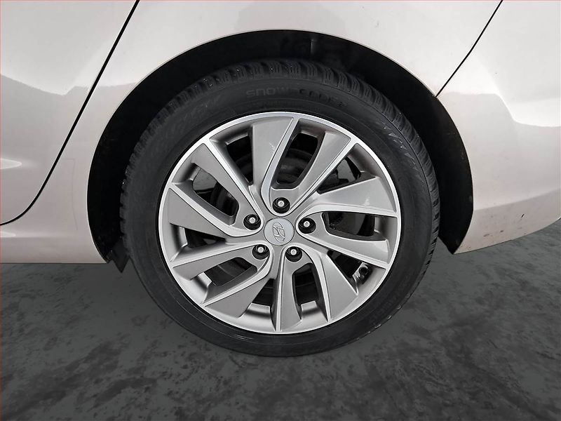 Hyundai i30 (2020) All Inclusive 1.4 T-GDI - fotka 15 z 16