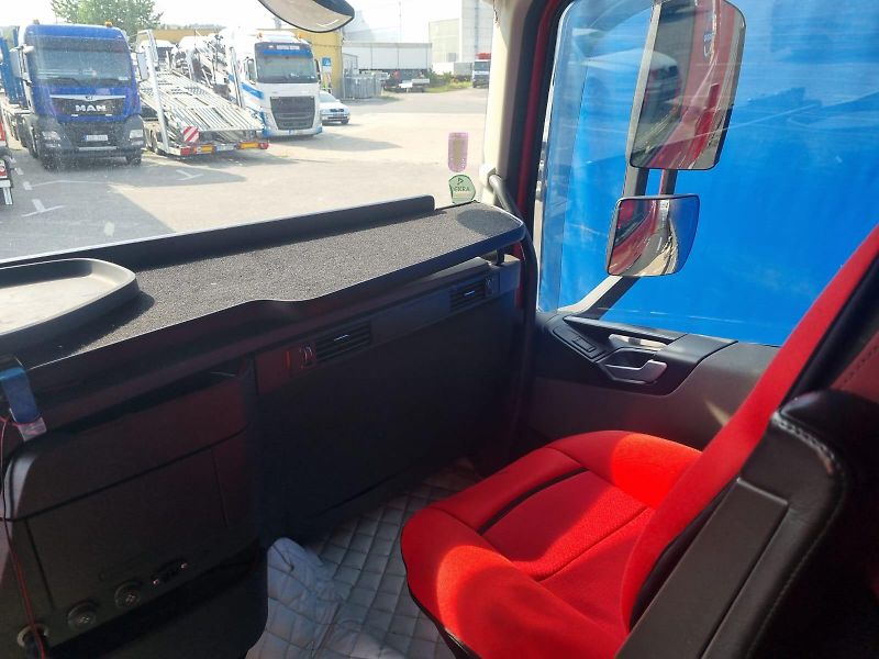 Volvo FH (2015) 13.500 E6 Automat lowdeck - fotka 9 z 9