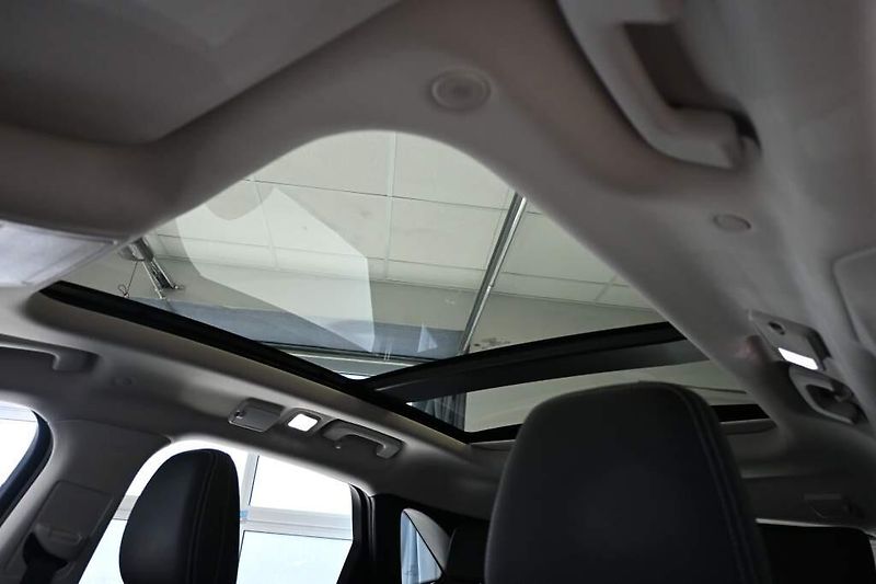 Ford Kuga (2021) 2.5 VIGNALE VIRTUAL LED ACC BO - fotka 33 z 48