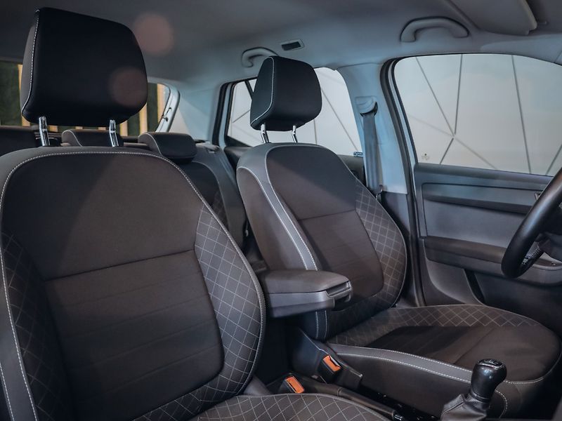 Škoda Fabia 1.0 TSI 70 kW Ambition - fotka 22 z 28