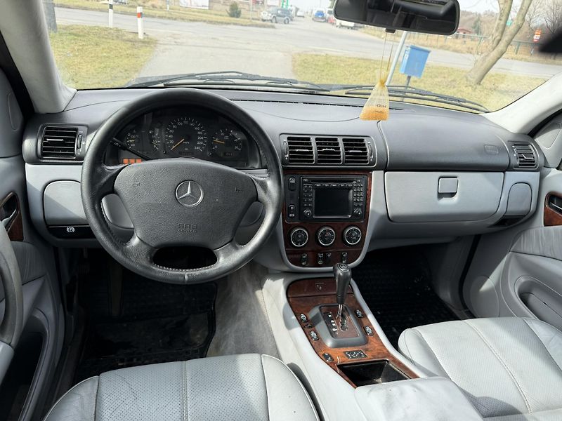 Mercedes-Benz Třídy M (2001) ML270 120kW, Tažné, Automat - fotka 10 z 19