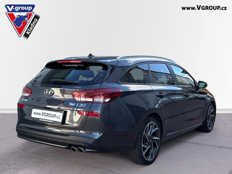 Hyundai i30 (2021) MHEV 1.5 TGDi N-line kombi - fotka 4 z 43