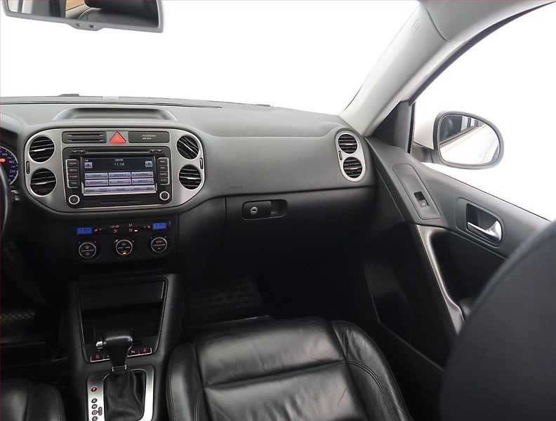 Volkswagen Tiguan (2009) 2.0 TDI, 4X4, Automat, Navi - fotka 8 z 22