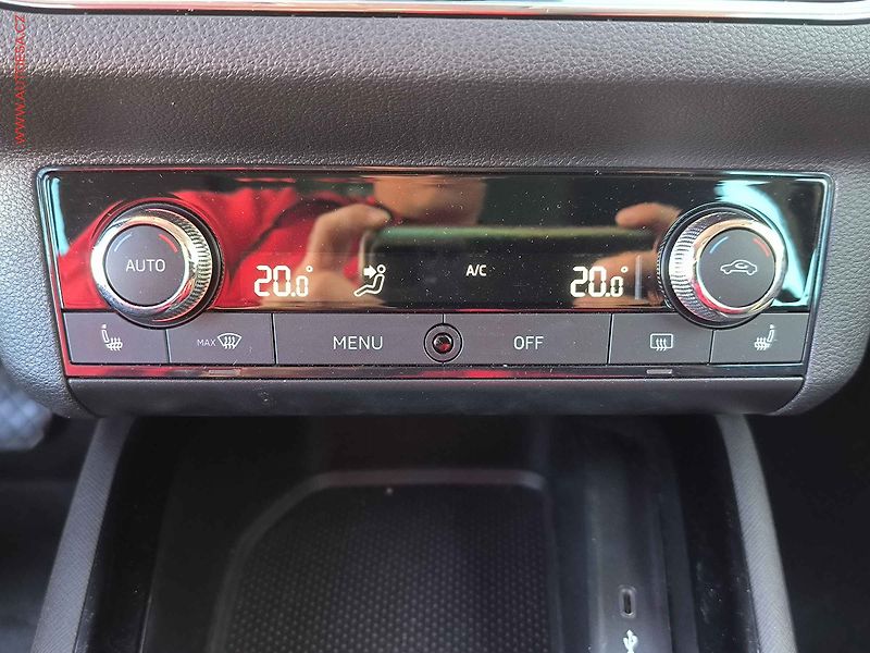 Škoda Scala (2020) 1.5 TSi, ČR, Style, LED - fotka 17 z 23