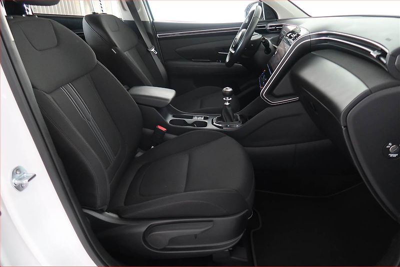 Hyundai Tucson (2024) 1.6 T-GDI 48V MHEV - fotka 9 z 19