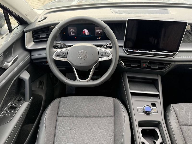 Volkswagen Tayron (2026) Family 7DSG mHEV 1,5eTSI - fotka 6 z 7