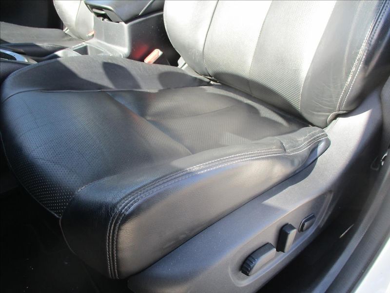 Nissan X-Trail 1,6 dCi 130 Tekna Automat Pano - fotka 22 z 30