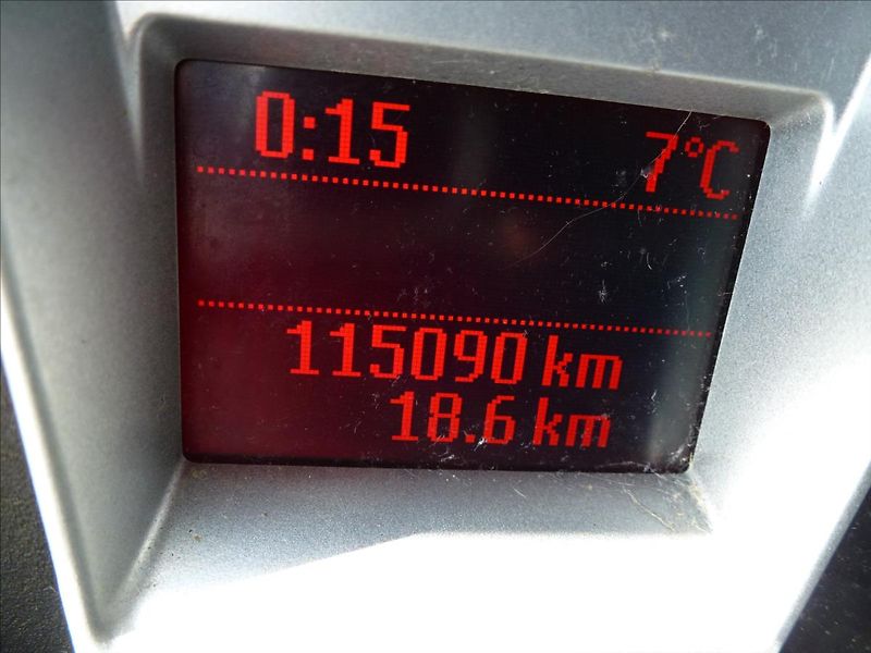Ford Focus 1,6 16V  Elegance - fotka 34 z 48