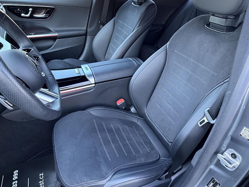 Mercedes-Benz Třídy C (2025) 300T 4Matic AMG Distronic 360° - fotka 11 z 41