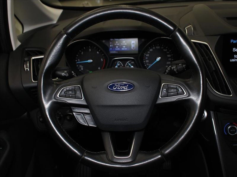 Ford Grand C-MAX 2,0 TDCI 110kW 7-míst 126tkm. - fotka 10 z 19