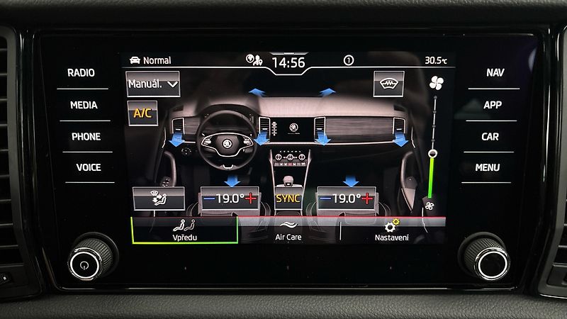 Škoda Kodiaq 2.0 TDI DSG 4x4 Sportline - fotka 27 z 30