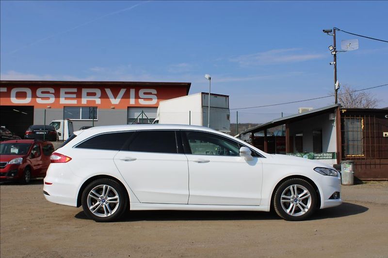 Ford Mondeo 2,0 TDCi  TITANIUM,AUTOMAT,ČR - fotka 4 z 33