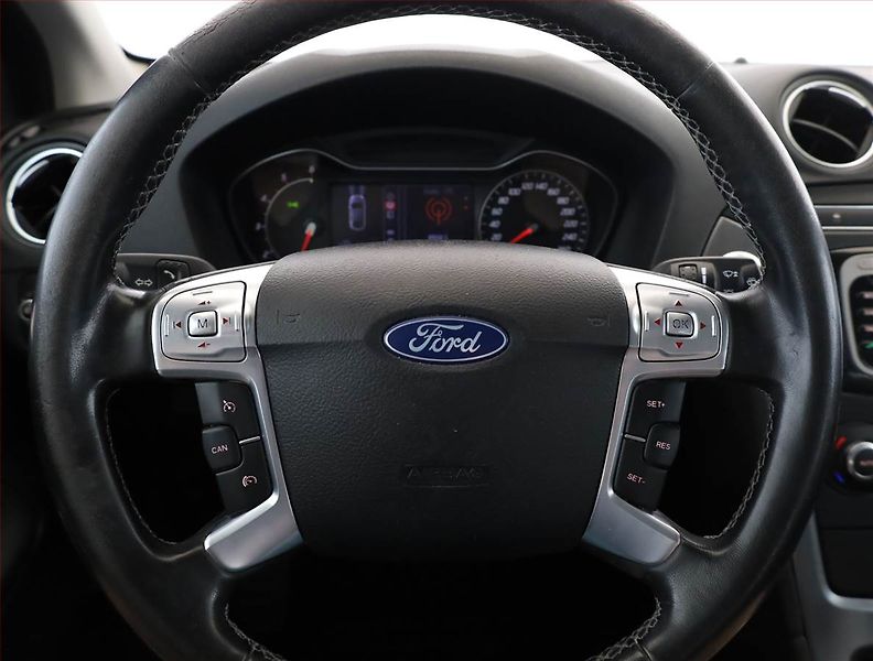 Ford Mondeo (2011) Titanium 2.0 TDCi, nová STK - fotka 8 z 17