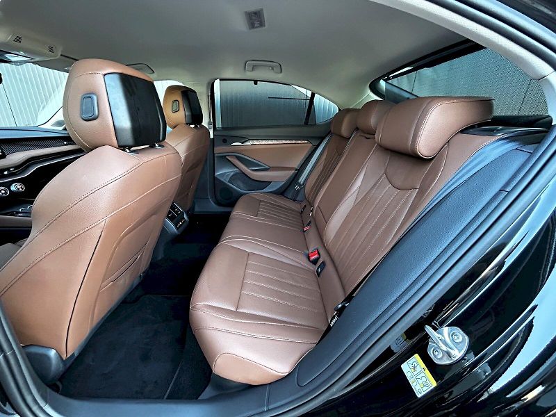 Škoda Superb (2026) 2.0 TDI 142kW 4x4 DSG L&K - fotka 30 z 35