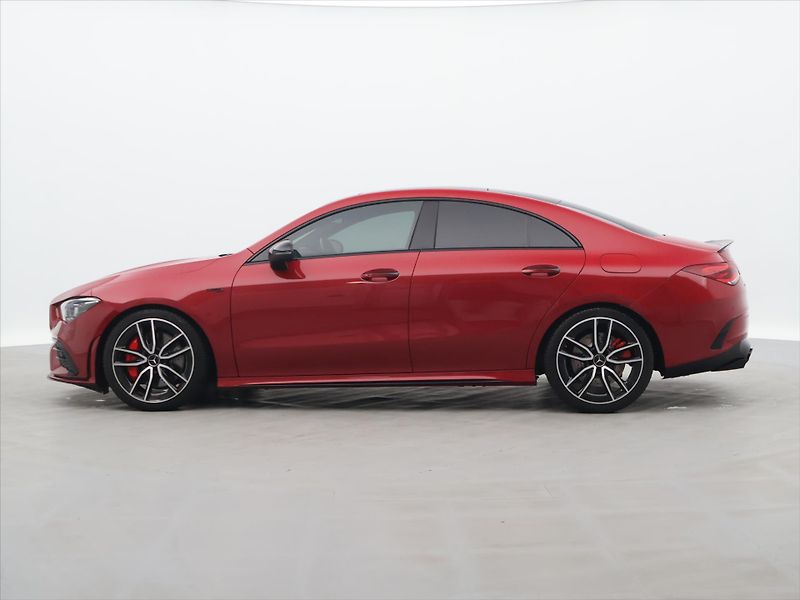 Mercedes-Benz CLA 2,0 35 AMG 225kW 4MATIC CZ - fotka 4 z 46