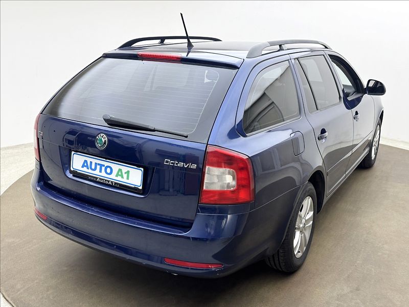 Škoda Octavia 2,0 103kW DPH 2X SADY KOL ČR - fotka 4 z 25