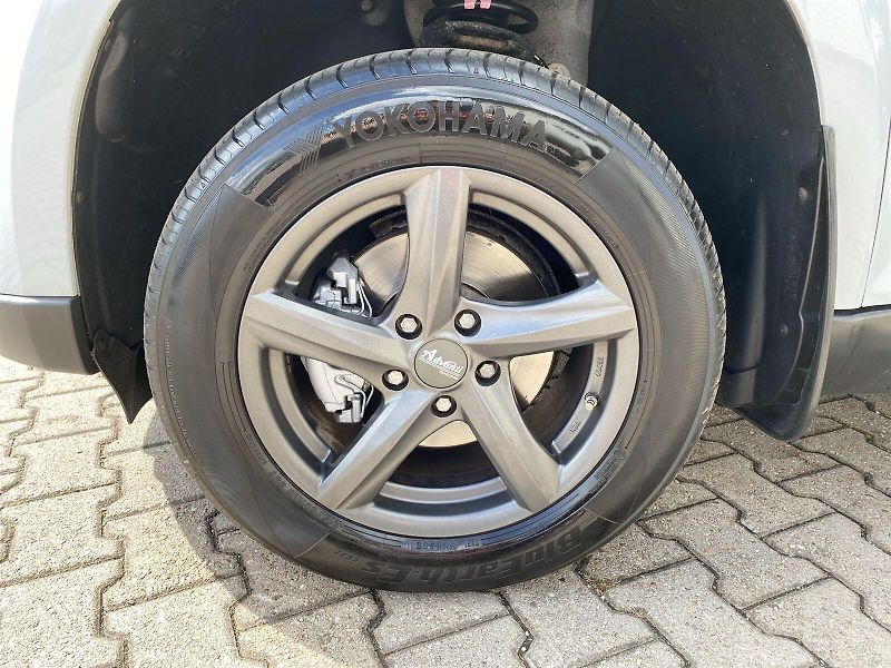 Škoda Yeti (2014) 2.0 TDI 4x4 Ambition - fotka 20 z 24