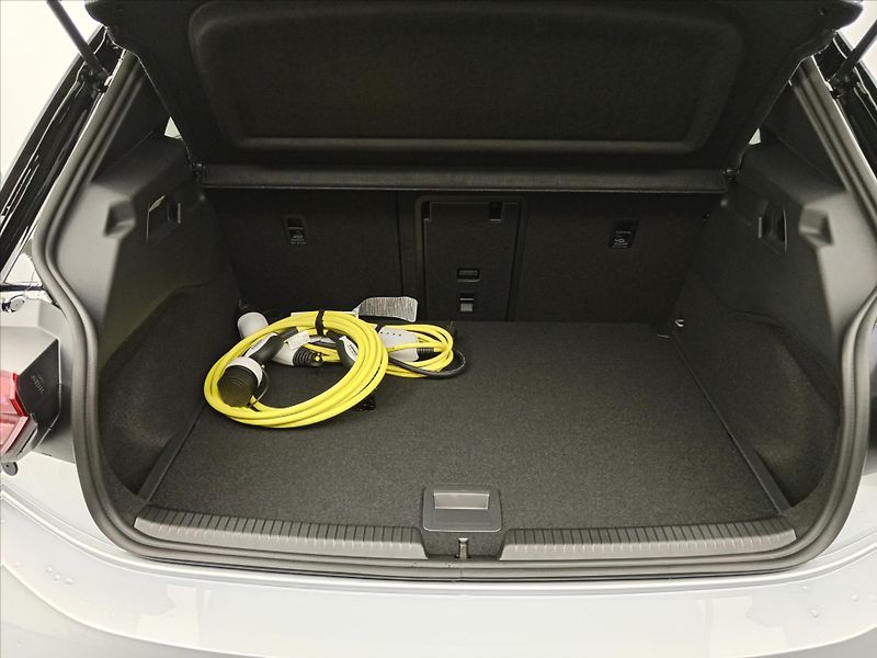 Volkswagen ID.3 Pro People 150 kW, 59 kWh - fotka 13 z 15