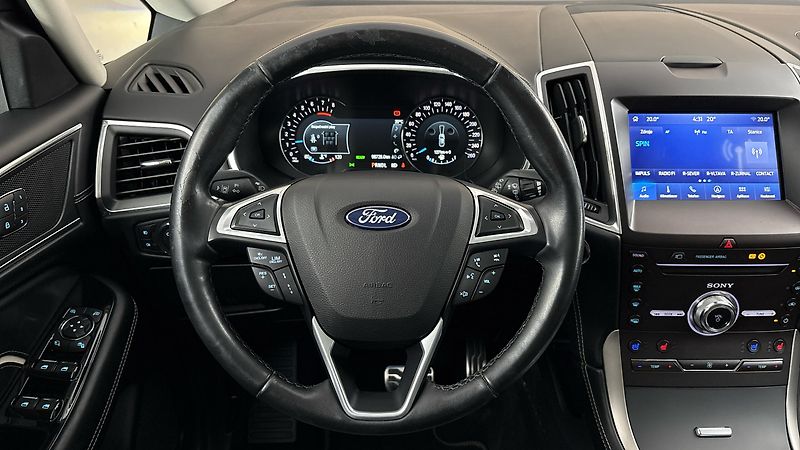 Ford S-MAX 2.5 Duratec Hybrid AUT Vignale - fotka 9 z 29