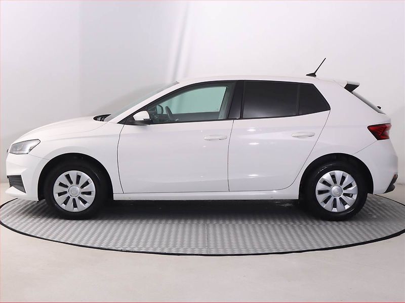 Škoda Fabia (2023) 1.0 TSI, Tempomat - fotka 3 z 17