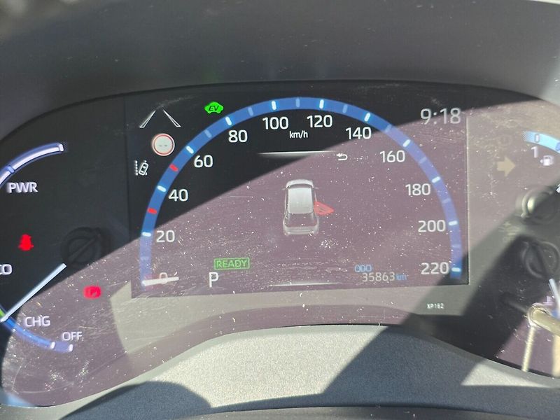 Toyota Yaris Cross 1.5 Executive 1.MAJ TAŽNÉ - fotka 13 z 17