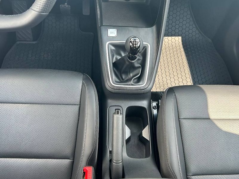 MG ZS ELEGANCE 5MP 1,5i - fotka 10 z 24