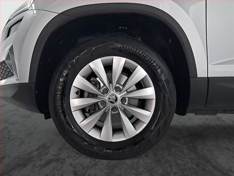 Škoda Karoq (2022) Ambition 1.0 TSI - fotka 15 z 18