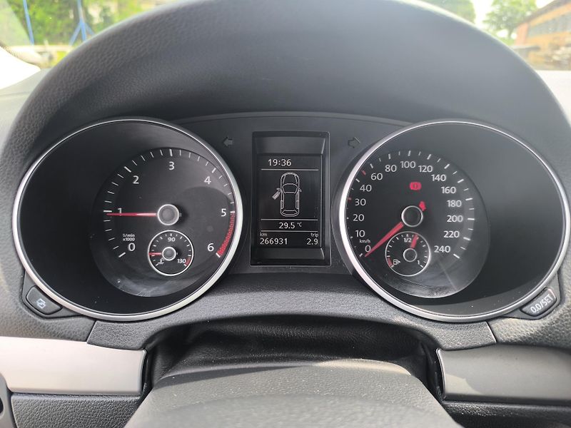 Volkswagen Golf (2010) 2.0 TDi 4x4 ČR,DOLOŽENÉ KM - fotka 18 z 25