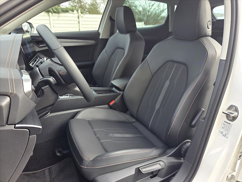 Cupra Formentor 2,0 TSi DSG 4x4 Tažné z. Záruk - fotka 7 z 14