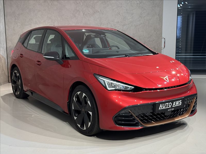 Cupra Born 150kW LED Kamera Tepelko - fotka 4 z 47