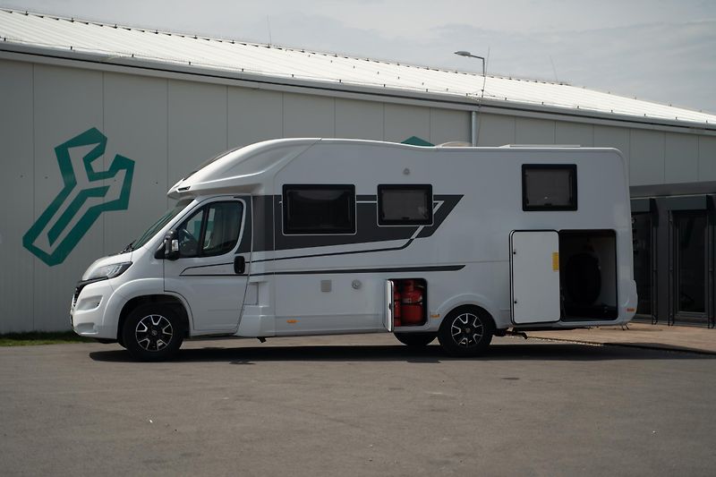 Adria (2022) Matrix Axess 670SL, FIAT,160HP - fotka 5 z 18