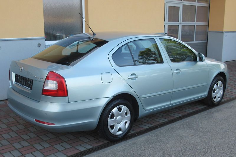 Škoda Octavia 1.4 16V KLIMA - fotka 5 z 15