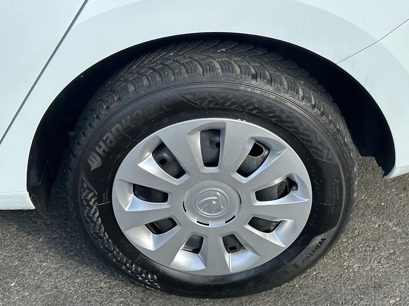 Škoda Fabia (2017) 1.0MPI 40kW * KLIMA * 1.Maj. * - fotka 30 z 32