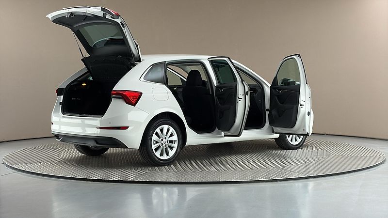 Škoda Scala 1.0 TSI DSG Style - fotka 6 z 28