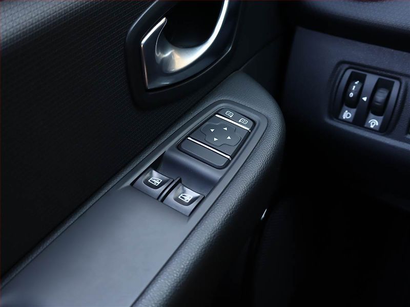 Renault Clio (2020) 0.9 TCe, ČR,1.maj, Tempomat - fotka 14 z 15