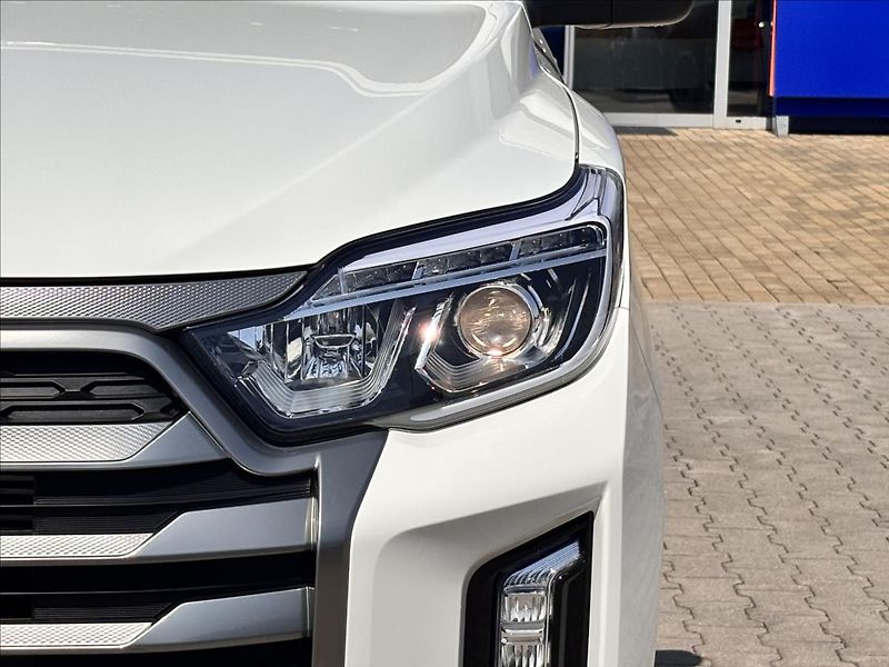 KGM Musso Grand 2,2 e-XDI Style 4WD 148kW - fotka 9 z 28