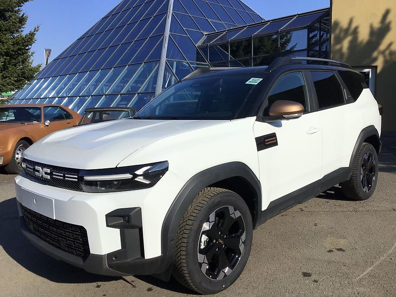 Dacia Bigster (2026) LPG EXTREM EL. STŘEŠNÍ OKNO  - fotka 4 z 18