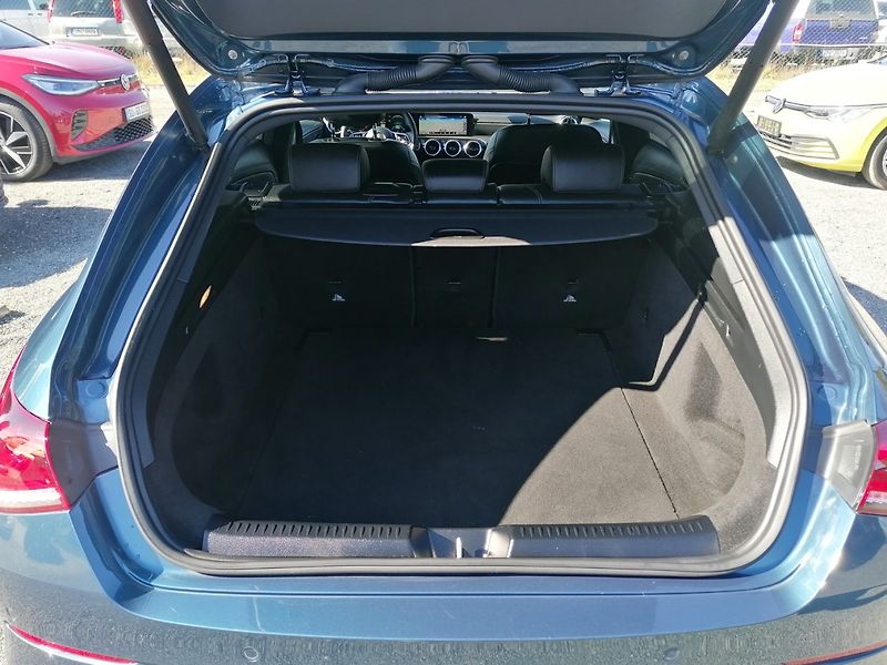 Mercedes-Benz CLA (2021) 200 CDi Shooting Brake 9G - fotka 28 z 32