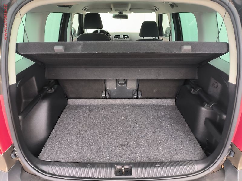 Škoda Yeti (2011) 1.2 TSi, Ambition, DSG - fotka 7 z 17