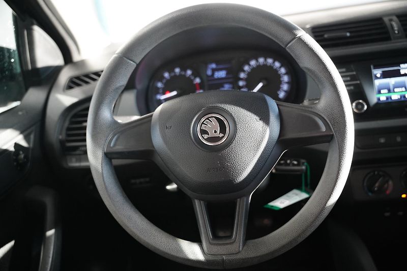 Škoda Fabia - fotka 14 z 21