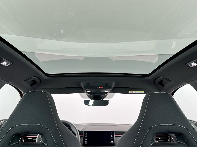 Škoda Kamiq (2025) DSG 1.0TSI 85kW Monte Carlo - fotka 29 z 33