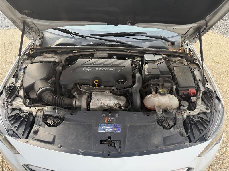 Opel Insignia 2,0 CDTi 125kW-CZ-SERVIS!! - fotka 29 z 32