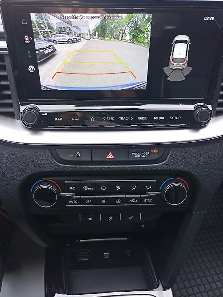Kia XCeed 1.6 T-GDi 7DCT  Exclusive  - fotka 10 z 15