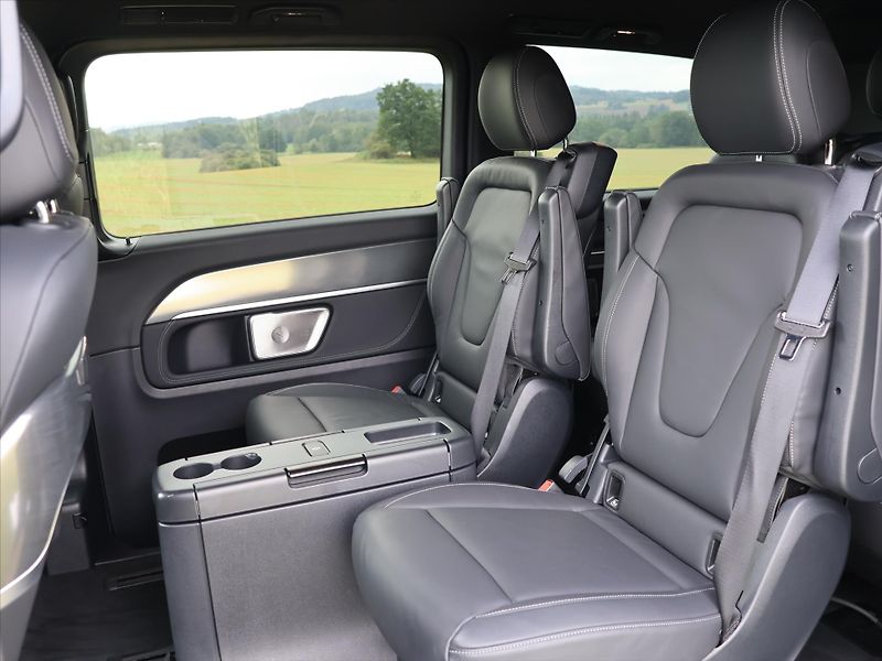 Mercedes-Benz Třídy V 2,0 300d 4Matic Long Exclusive - fotka 19 z 54