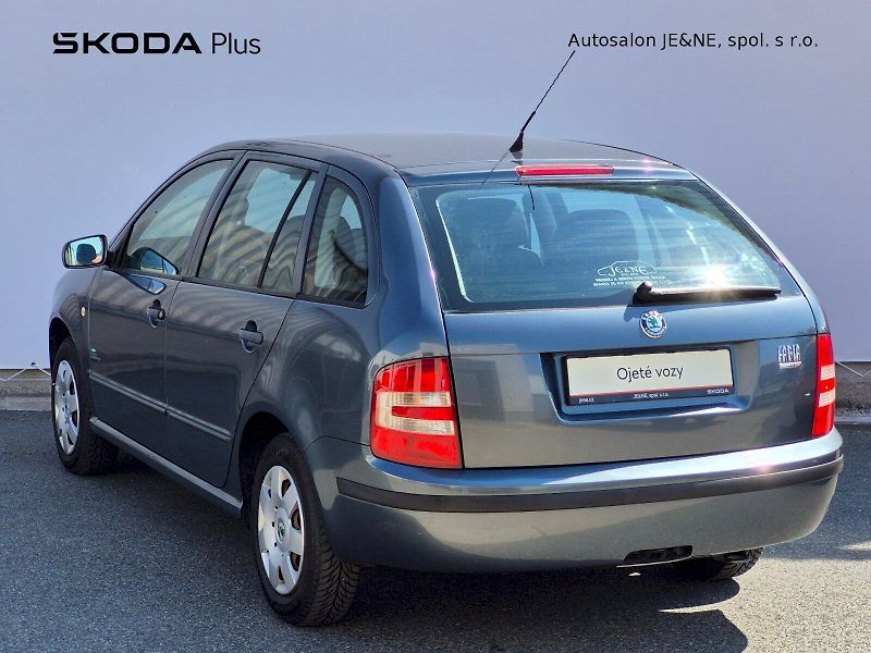 Škoda Fabia (2006) Ambiente 1.2 HTP 47kW Combi - fotka 7 z 22