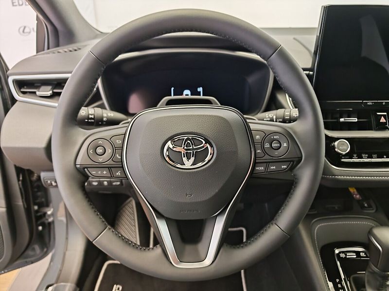 Toyota Corolla 2.0 Hybrid e-CVT Style - fotka 30 z 42